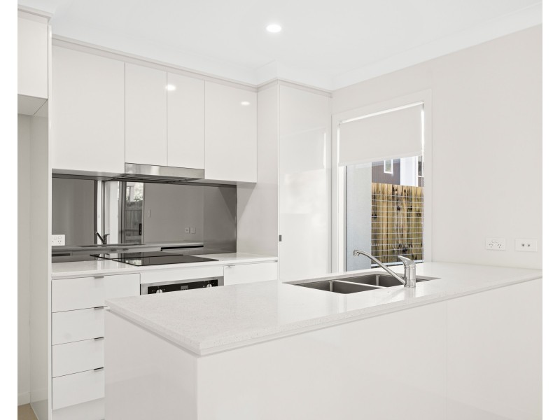 67/13 Angela Way, Pimpama QLD 4209