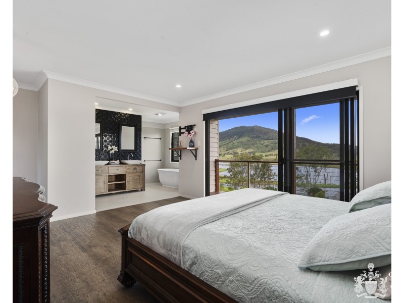 8 Alma Court, Villeneuve QLD 4514