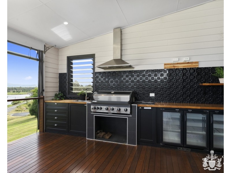 8 Alma Court, Villeneuve QLD 4514