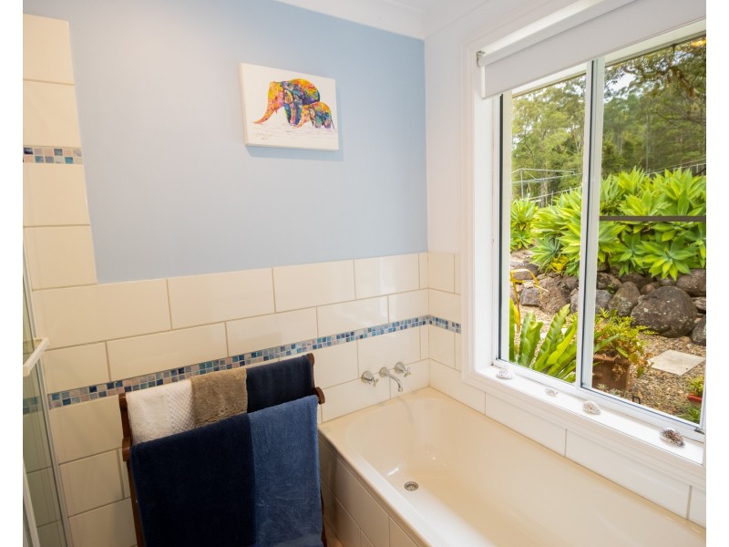 149 Whittings Road, Guanaba QLD 4210