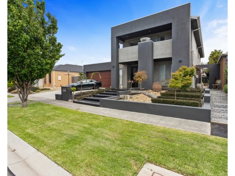 16 Sandy Avenue, Point Cook VIC 3030