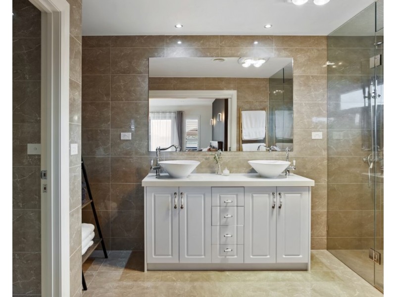 16 Sandy Avenue, Point Cook VIC 3030