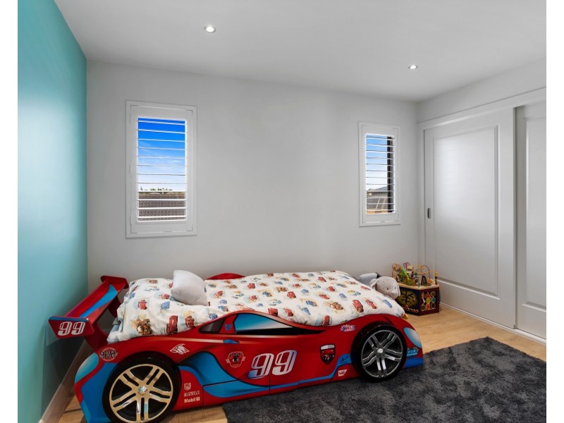 16 Sandy Avenue, Point Cook VIC 3030