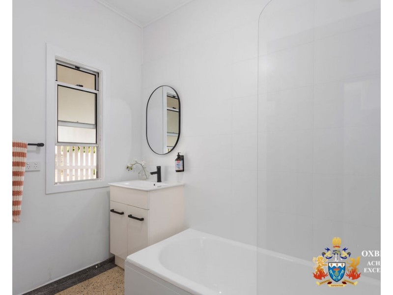 11 Gibbon Street, East Ipswich QLD 4305