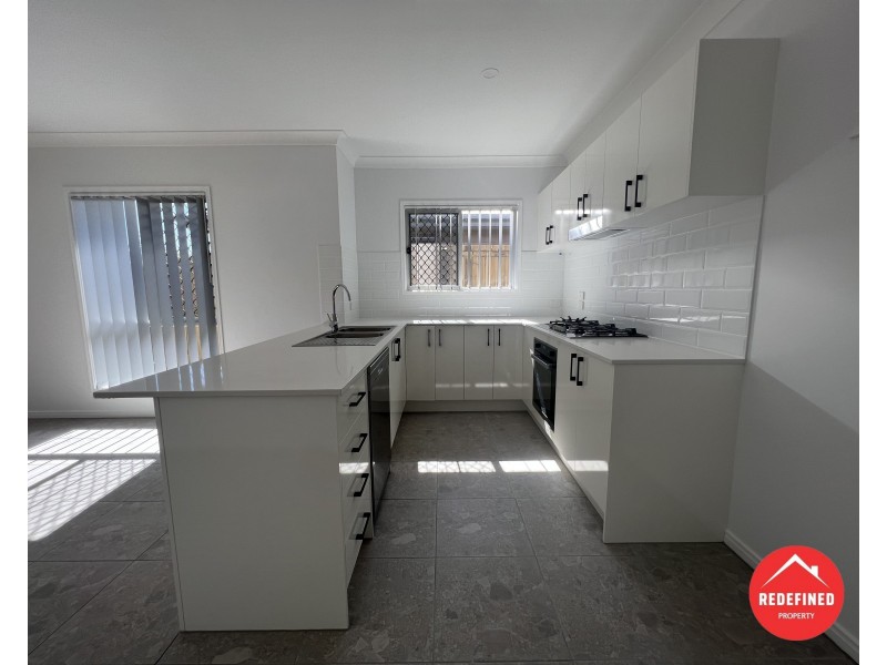 17 Olivia Street, Flinders View QLD 4305