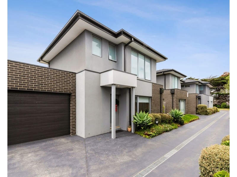 3 Starling Place, Safety Beach VIC 3936