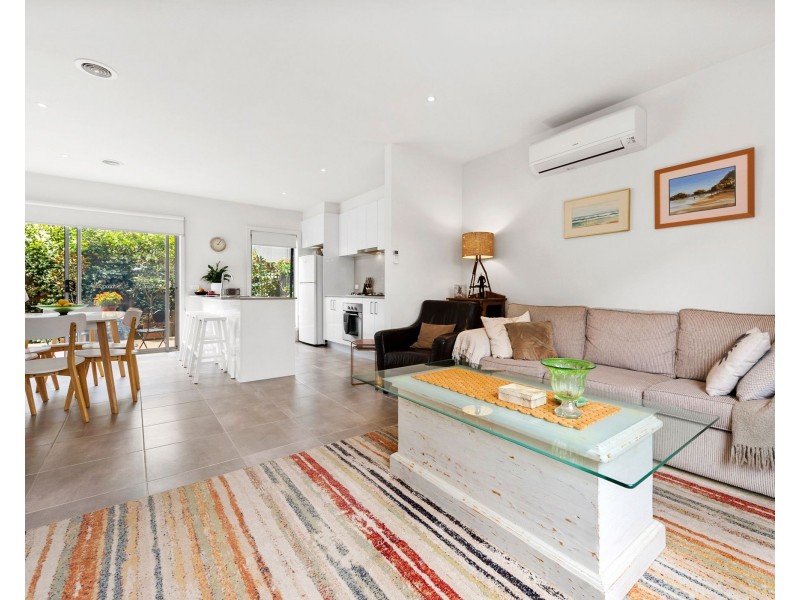 3 Starling Place, Safety Beach VIC 3936