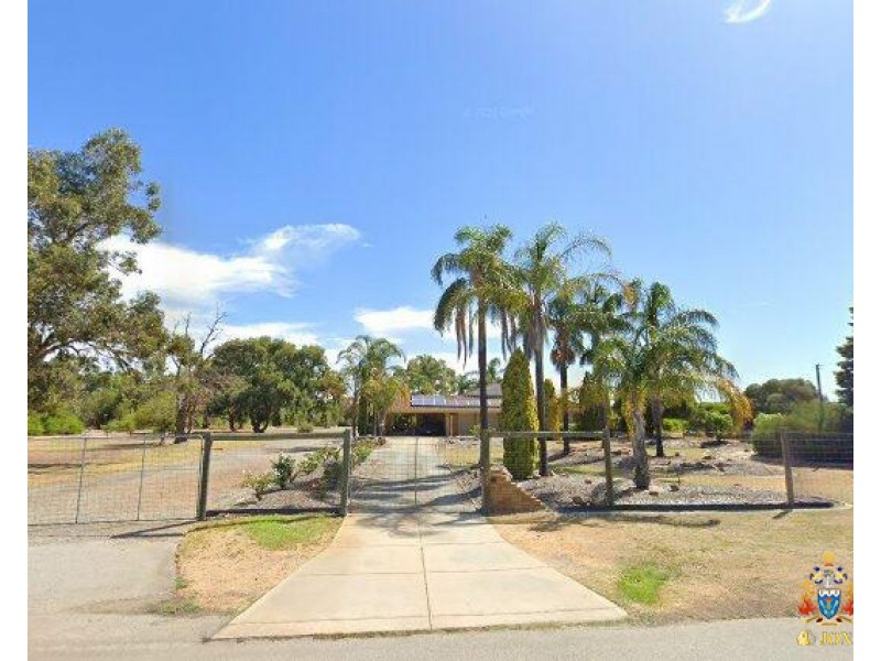 3 Livingstone Drive, Canning Vale WA 6155