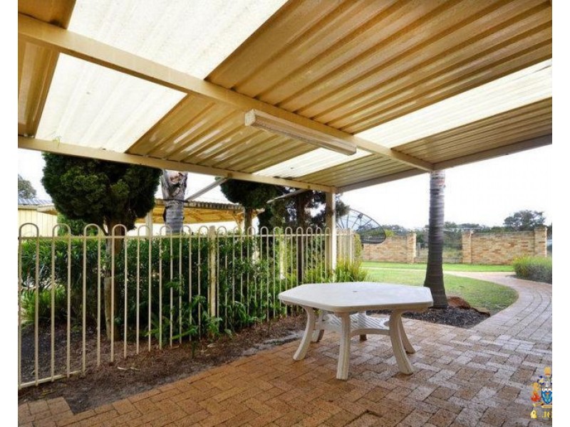 3 Livingstone Drive, Canning Vale WA 6155