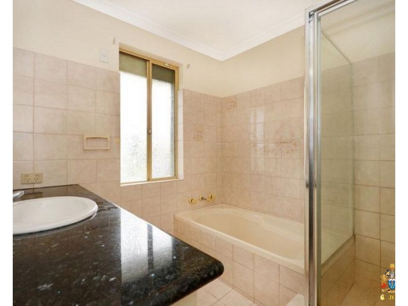 3 Livingstone Drive, Canning Vale WA 6155