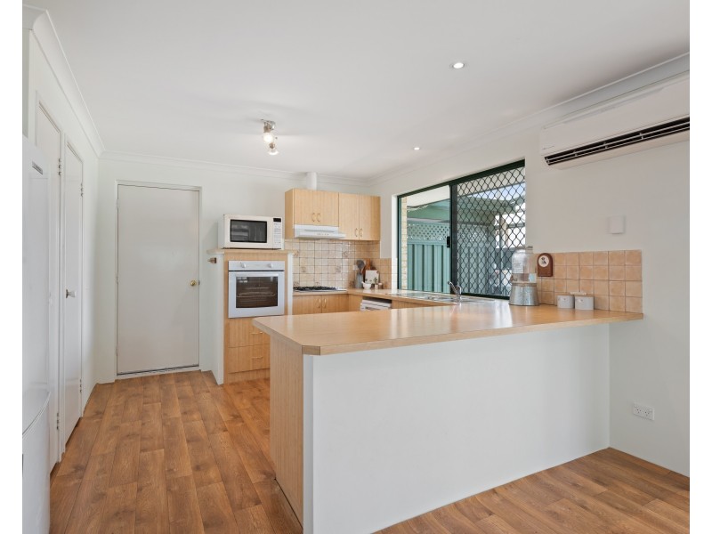 11 Woodcroft Place, Mount Richon WA 6112