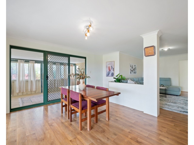 11 Woodcroft Place, Mount Richon WA 6112