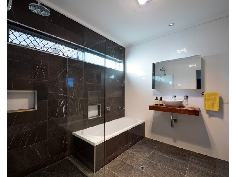 10 Carmen Court, Shailer Park QLD 4128