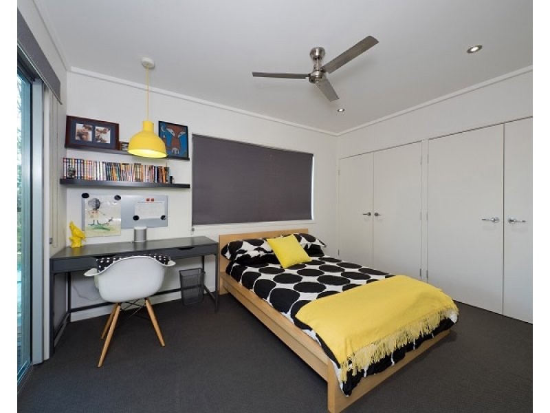 10 Carmen Court, Shailer Park QLD 4128
