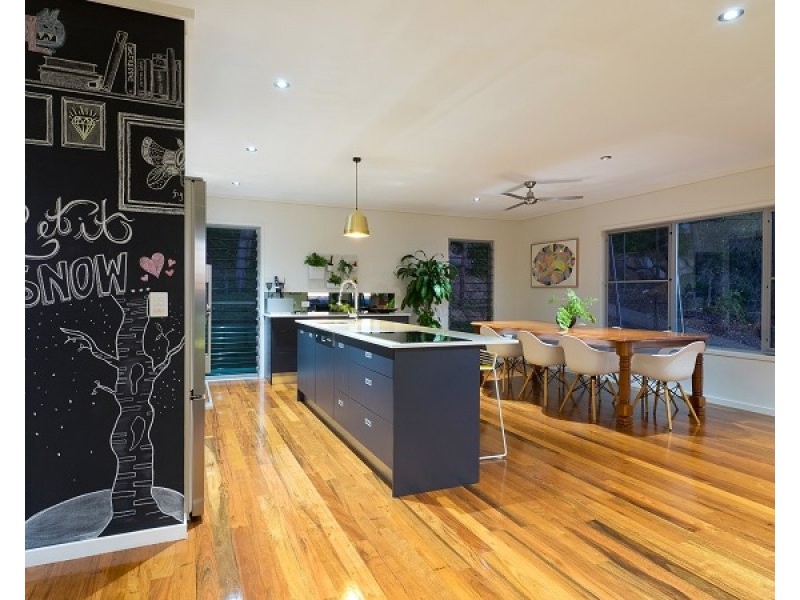 10 Carmen Court, Shailer Park QLD 4128