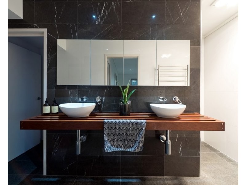 10 Carmen Court, Shailer Park QLD 4128