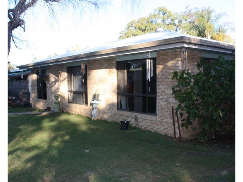 29 May st, Gin Gin QLD 4671