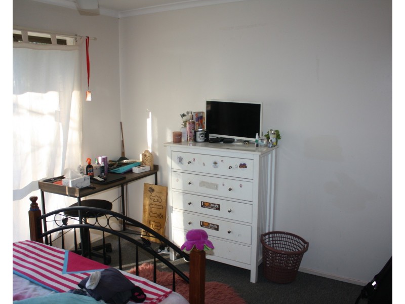 29 May st, Gin Gin QLD 4671