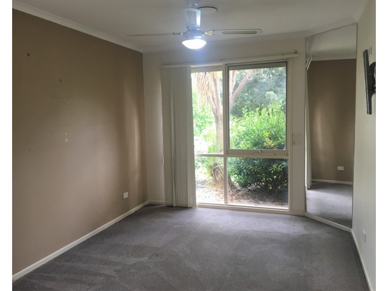 8 Kellett Street, Cranbourne North VIC 3977