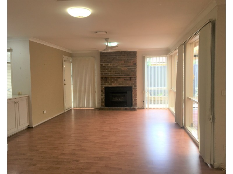 8 Kellett Street, Cranbourne North VIC 3977