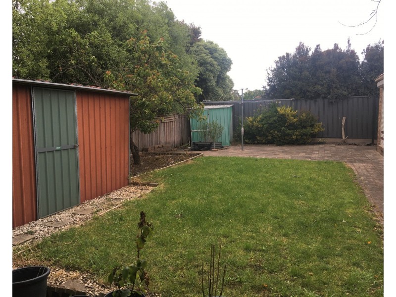 8 Kellett Street, Cranbourne North VIC 3977