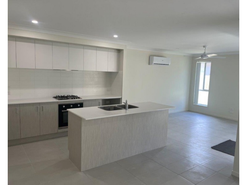 27 Kraft Road, Pallara QLD 4110