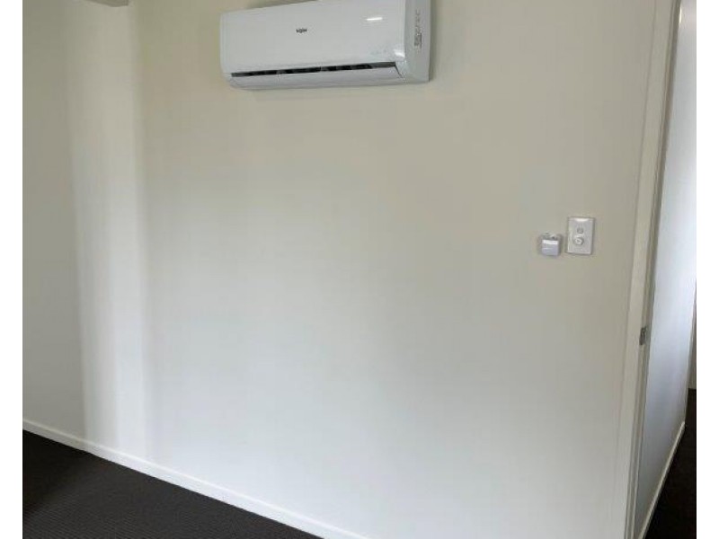 27 Kraft Road, Pallara QLD 4110