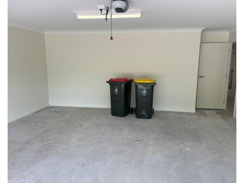 27 Kraft Road, Pallara QLD 4110