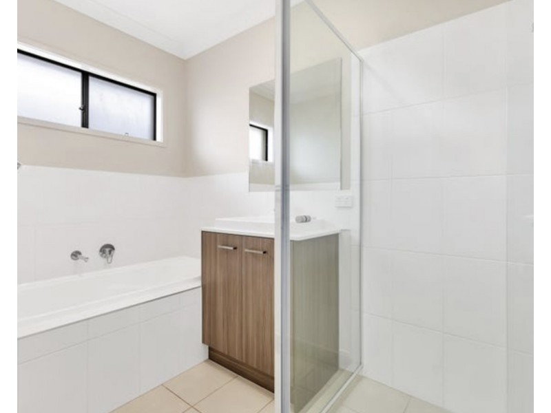 37 Alesana Drive, Bellbird Park QLD 4300