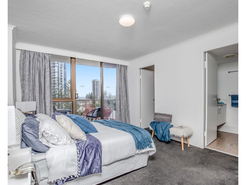32/43 Enderley Avenue, Surfers Paradise QLD 4217