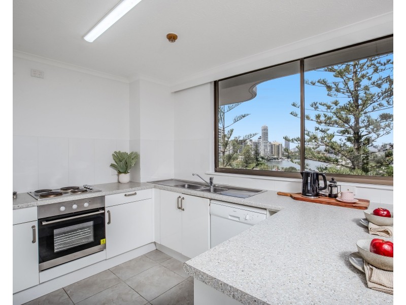 32/43 Enderley Avenue, Surfers Paradise QLD 4217