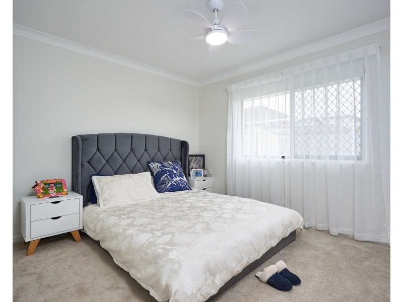 Labrador QLD 4215