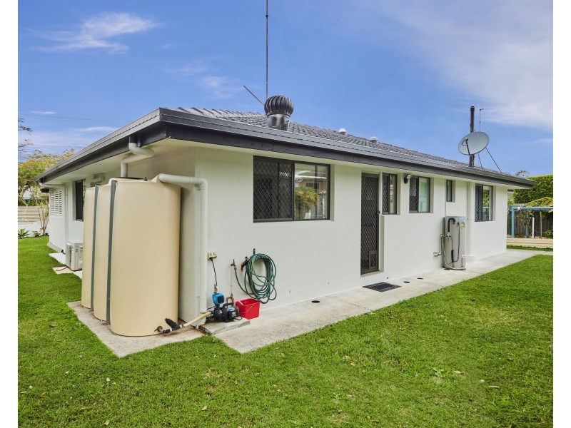 Labrador QLD 4215