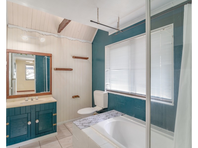 62 Macdonnell Road, Tamborine Mountain QLD 4272