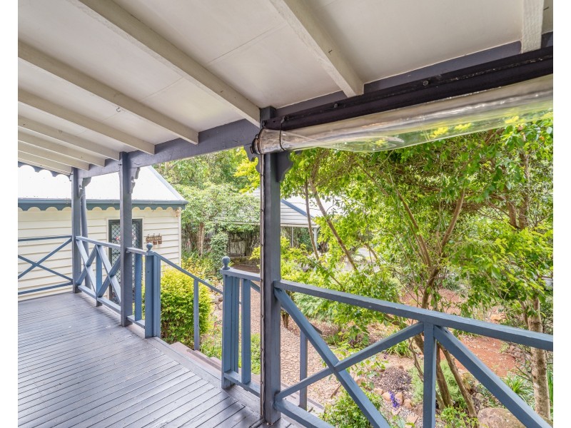 62 Macdonnell Road, Tamborine Mountain QLD 4272