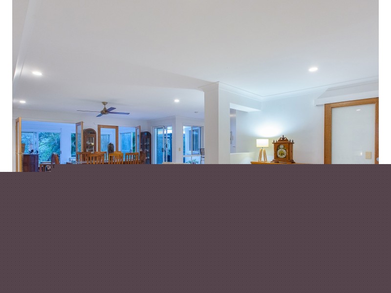 36-38 Buckingham Way, Elanora QLD 4221