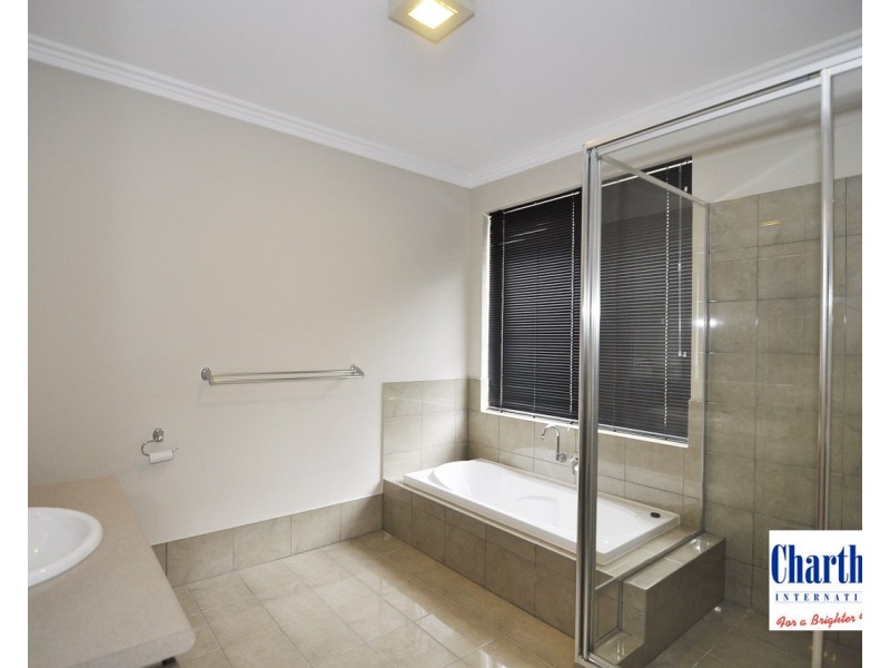 16 Sida Street, Canning Vale WA 6155