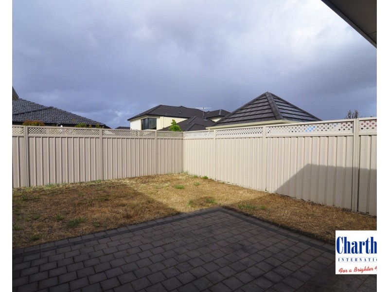 16 Sida Street, Canning Vale WA 6155