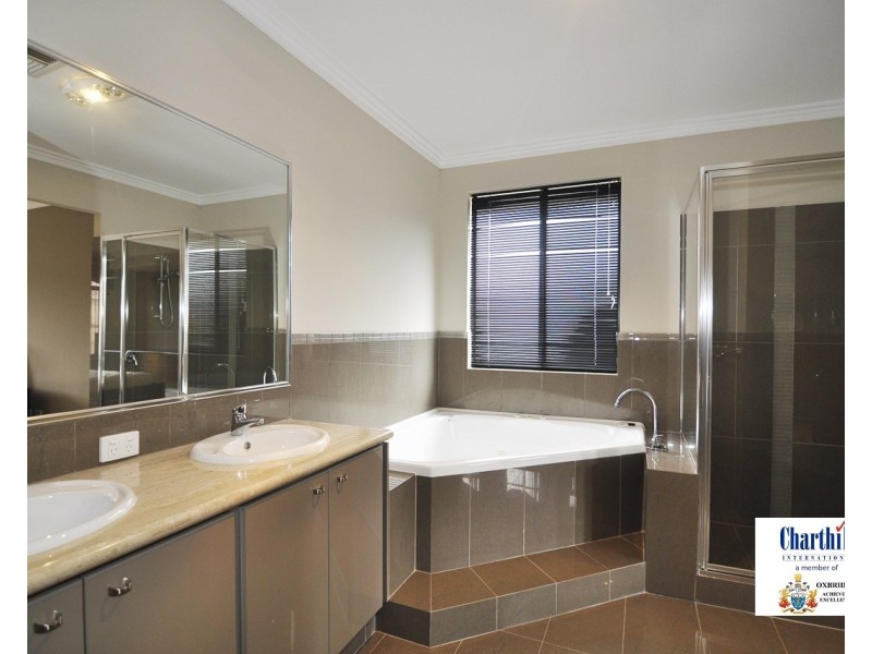 16 Sida Street, Canning Vale WA 6155