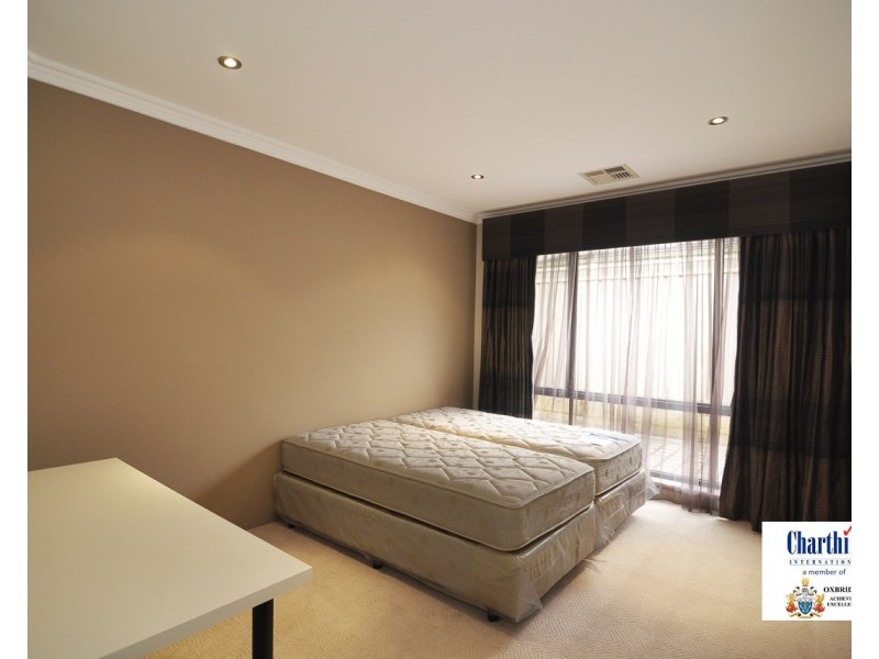 16 Sida Street, Canning Vale WA 6155