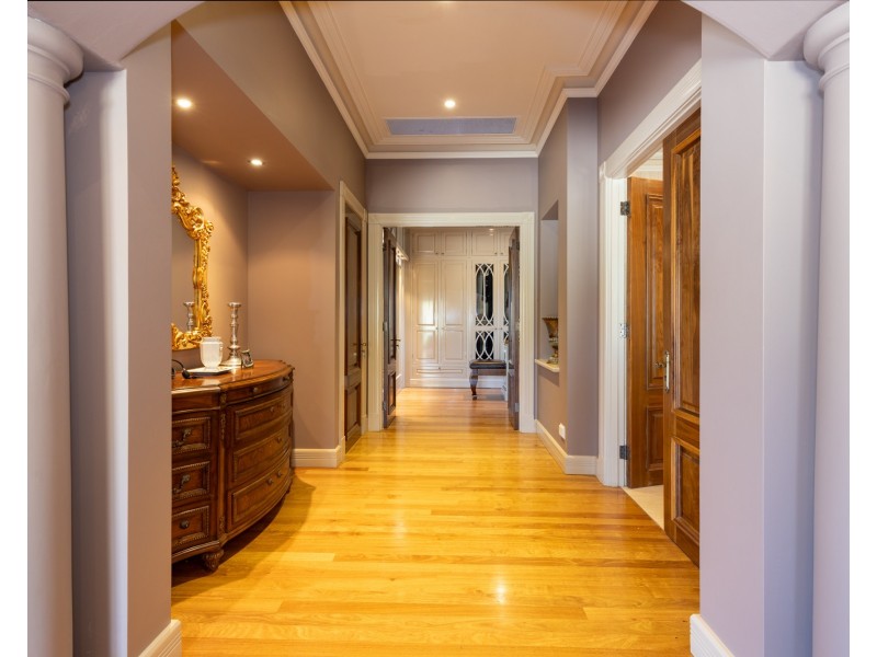 11 Livingstone Drive, Canning Vale WA 6155