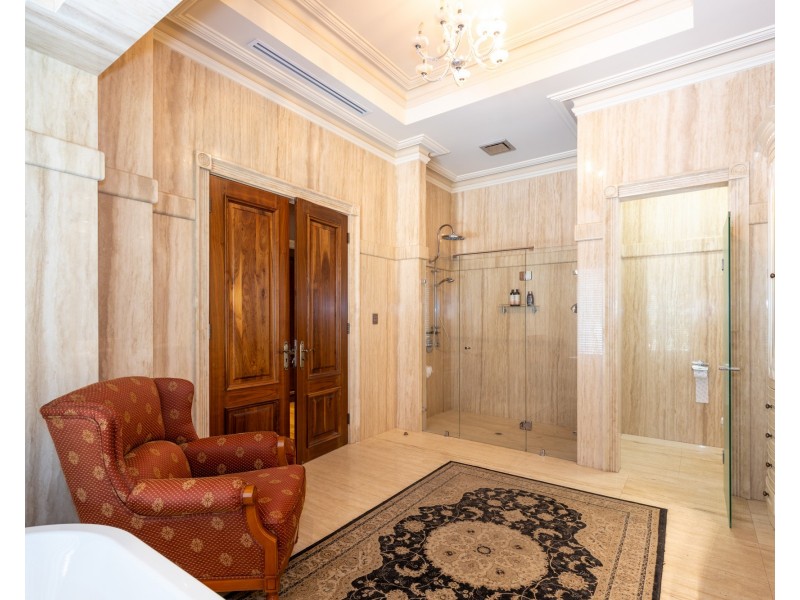 11 Livingstone Drive, Canning Vale WA 6155