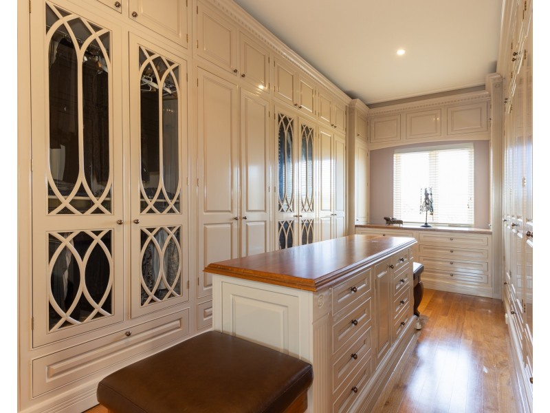 11 Livingstone Drive, Canning Vale WA 6155