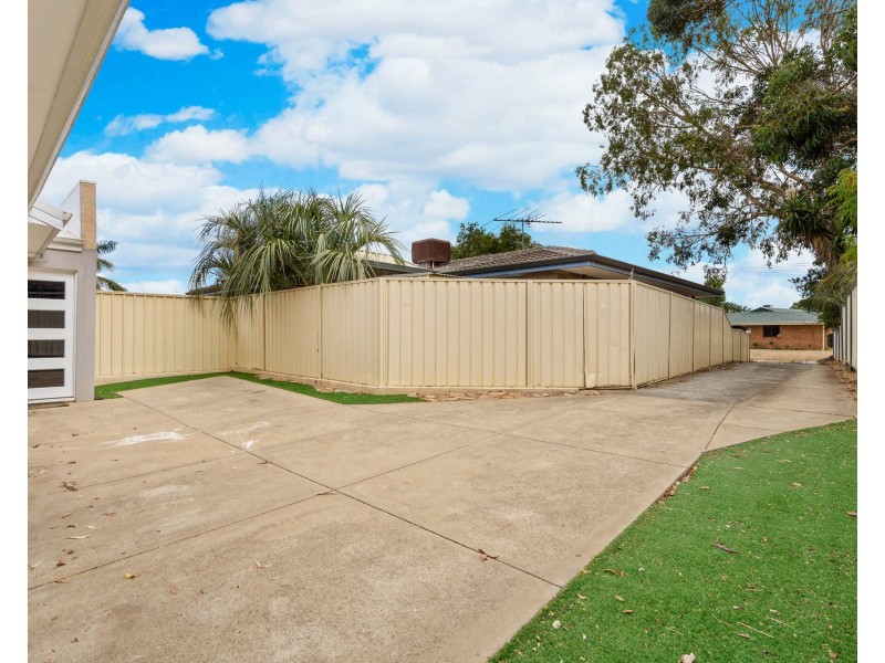 18A Masuli Way, Armadale WA 6112