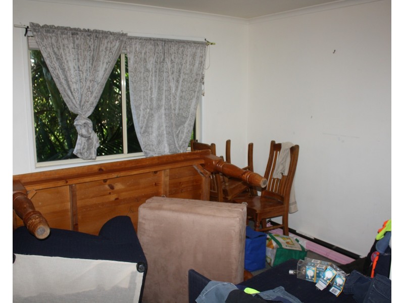 184 Acacia Street, Woodgate QLD 4660