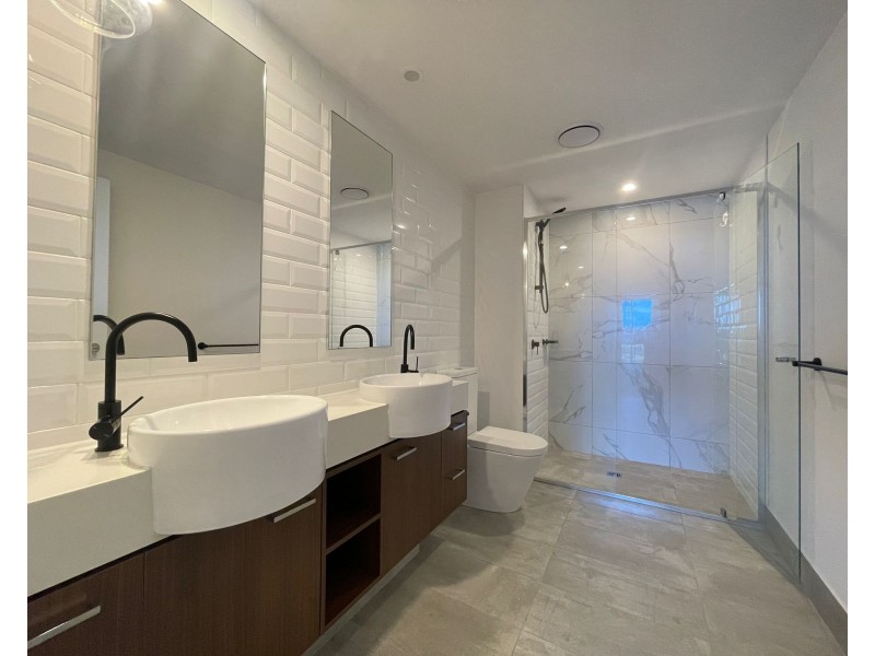 Varsity Lakes QLD 4227