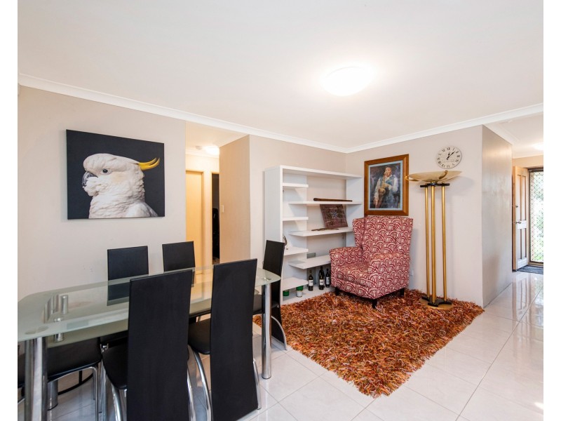 10 Eaglehawk Grove, Brookdale WA 6112