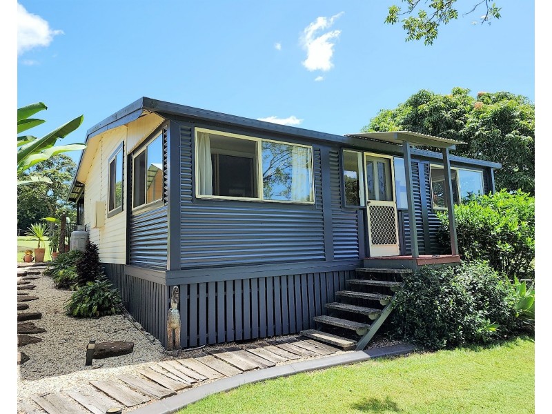 20 Pacific Heights Drive, Cumbalum NSW 2478