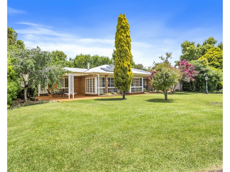 49 Bateke Road, Tamborine Mountain QLD 4272