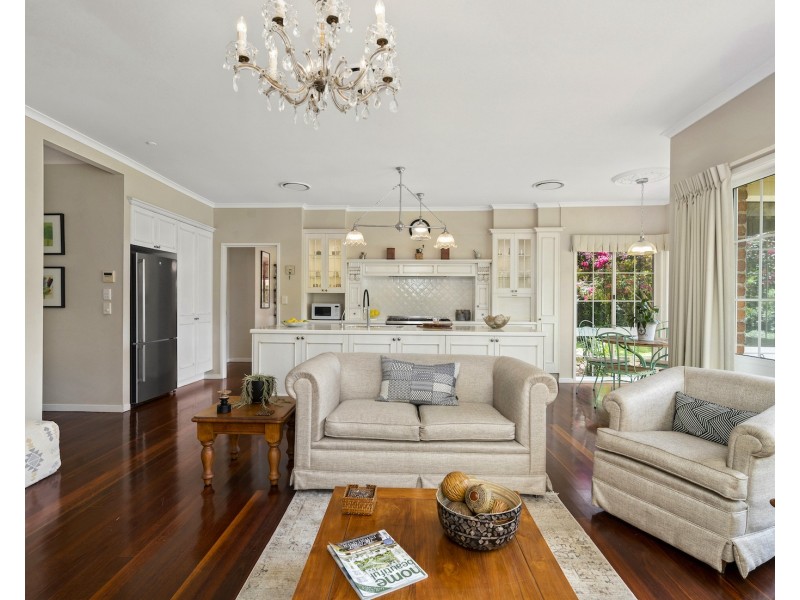 49 Bateke Road, Tamborine Mountain QLD 4272